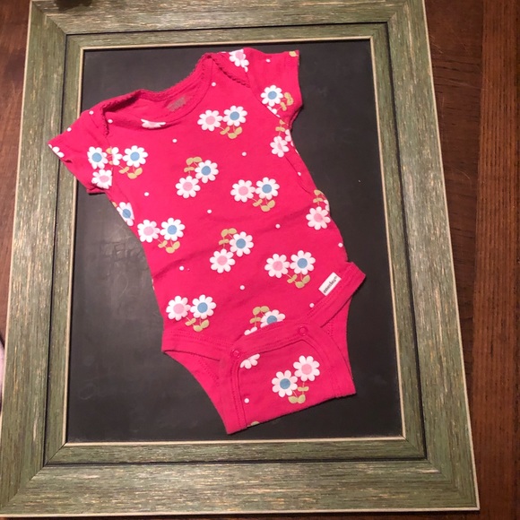 Assorted Onesies - Set of 2 P1 - Picture 2 of 3